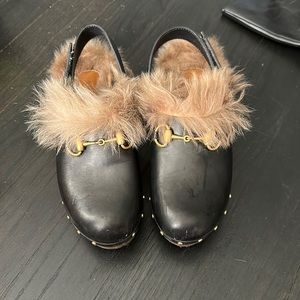 Gucci fur clogs